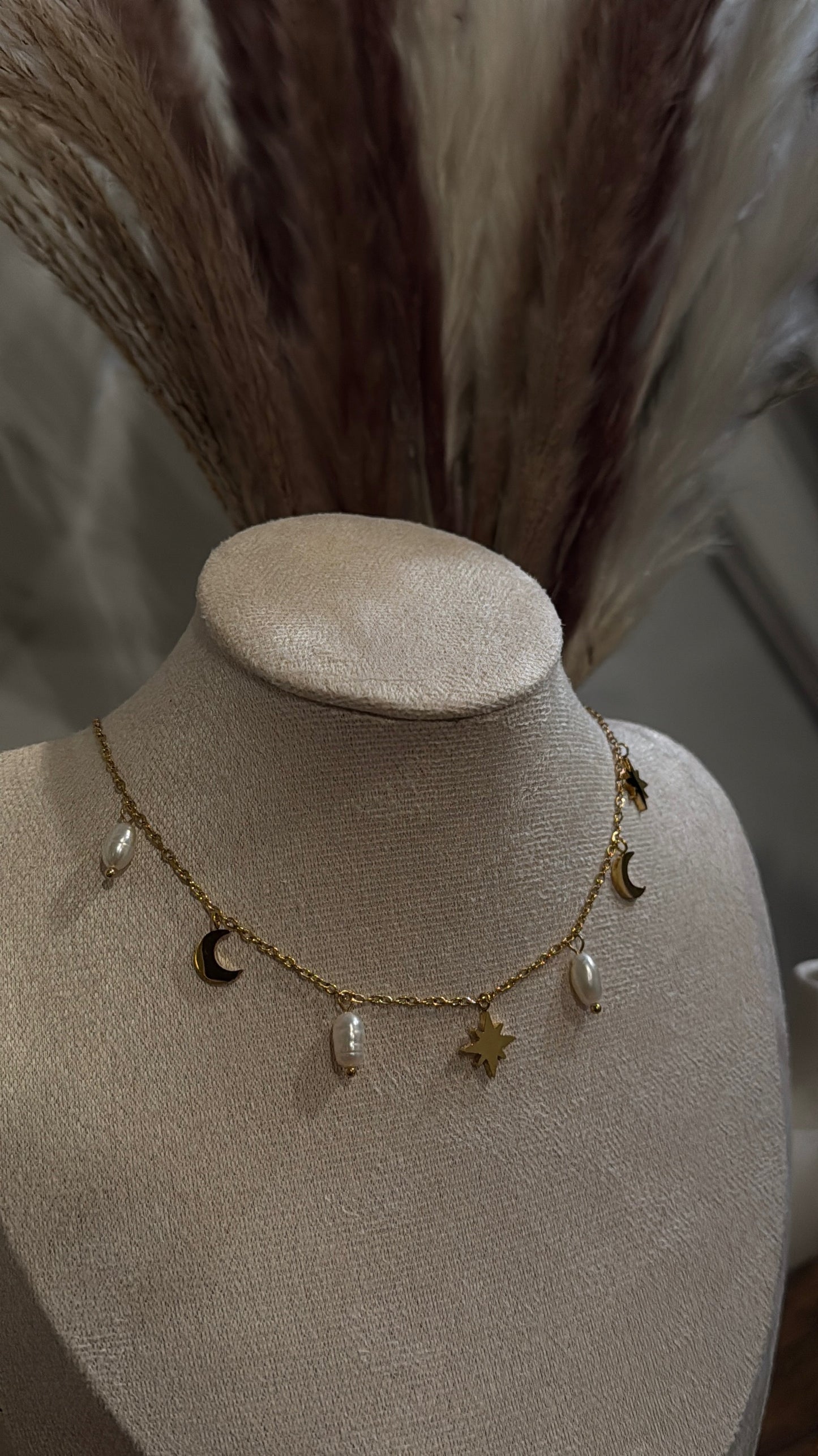 Lunas y estrellas